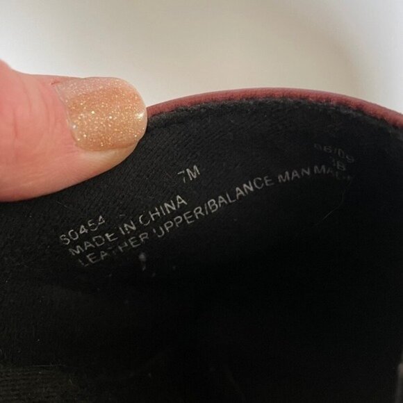 Clarks Leather Clogs Burgundy Red SlipOn Comfort OrthoLite Footbed Women Size 7 - Picture 8 of 9